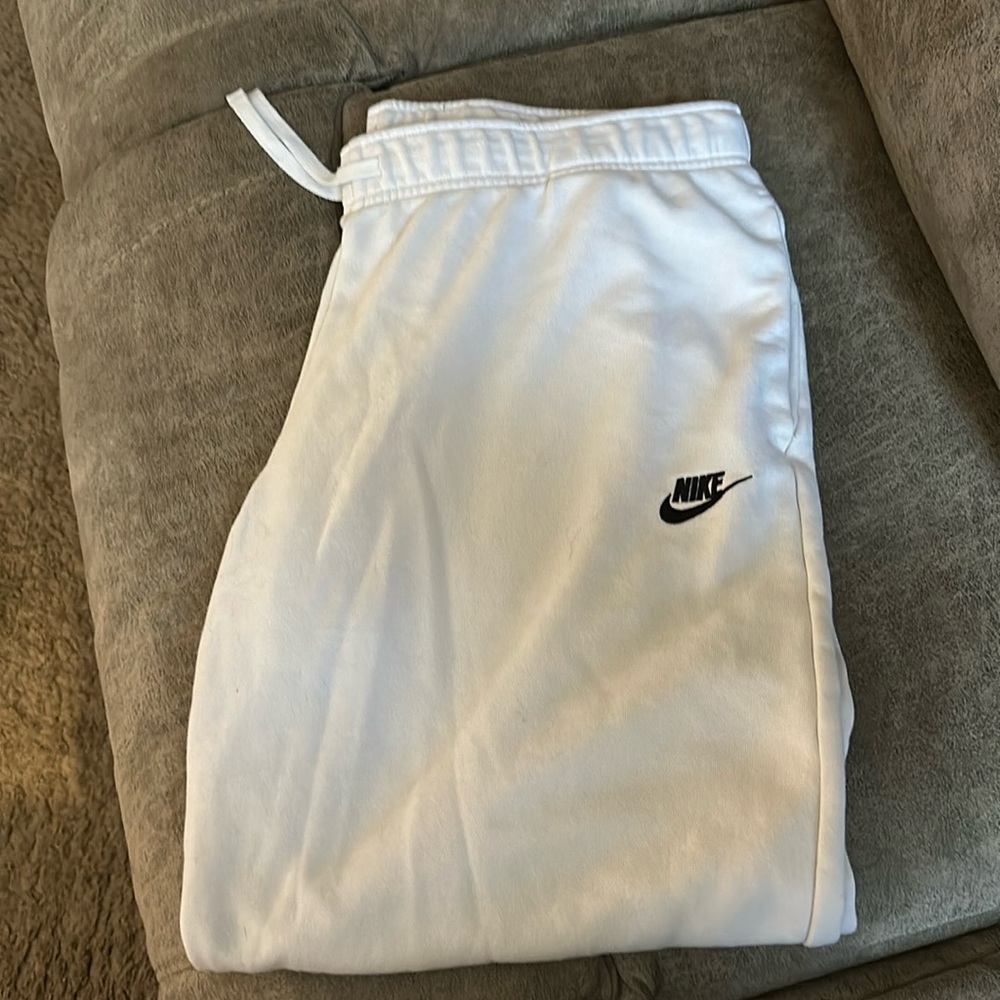 Nike Women’s Sweatpants